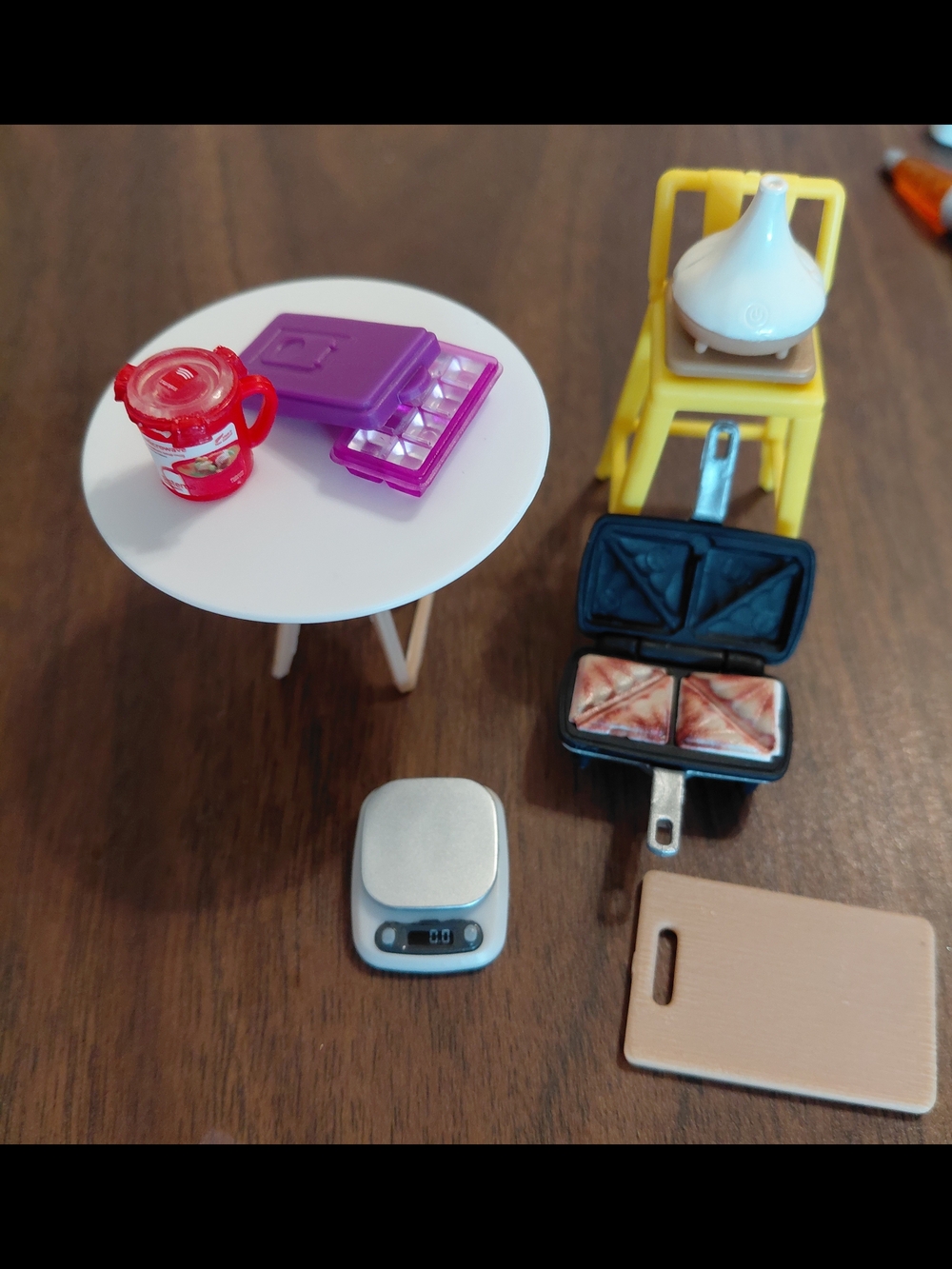 Mini Brands Home